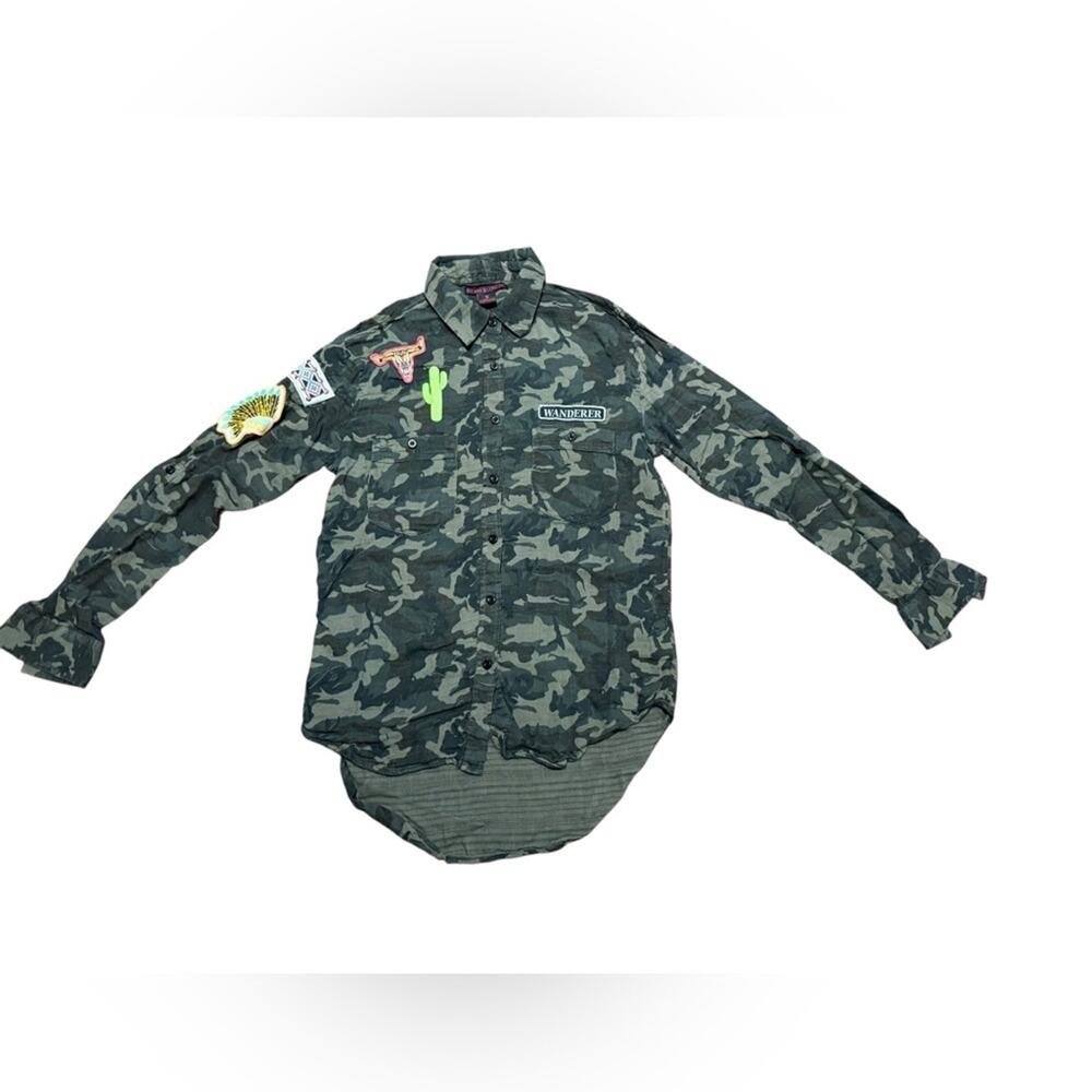 Rock & Roll Cowgirl Womens Small Camouflage Button-Up Shirt with Patches
